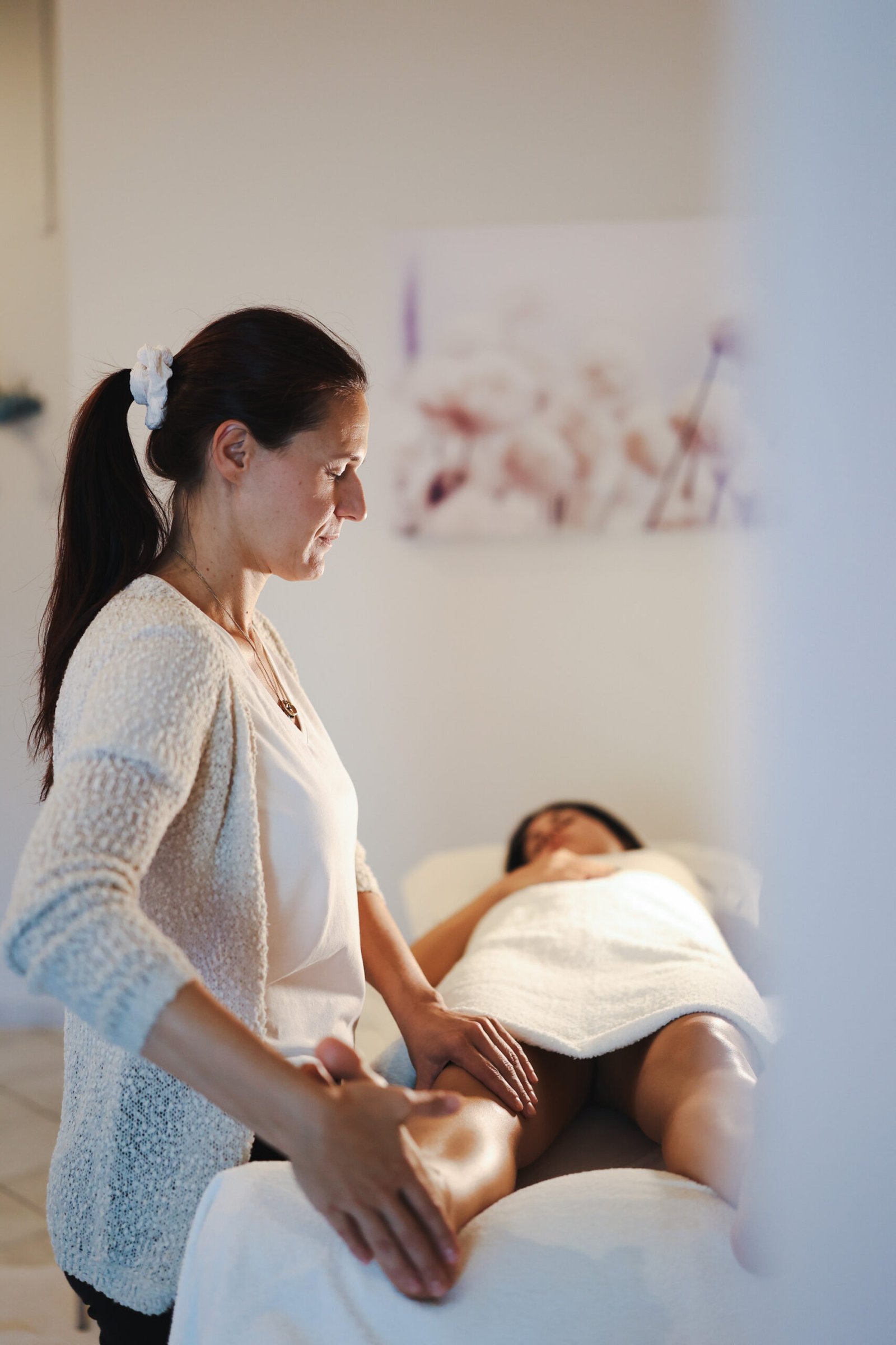 Echi di Flora massaggio ayurvedico trattamento Reiki