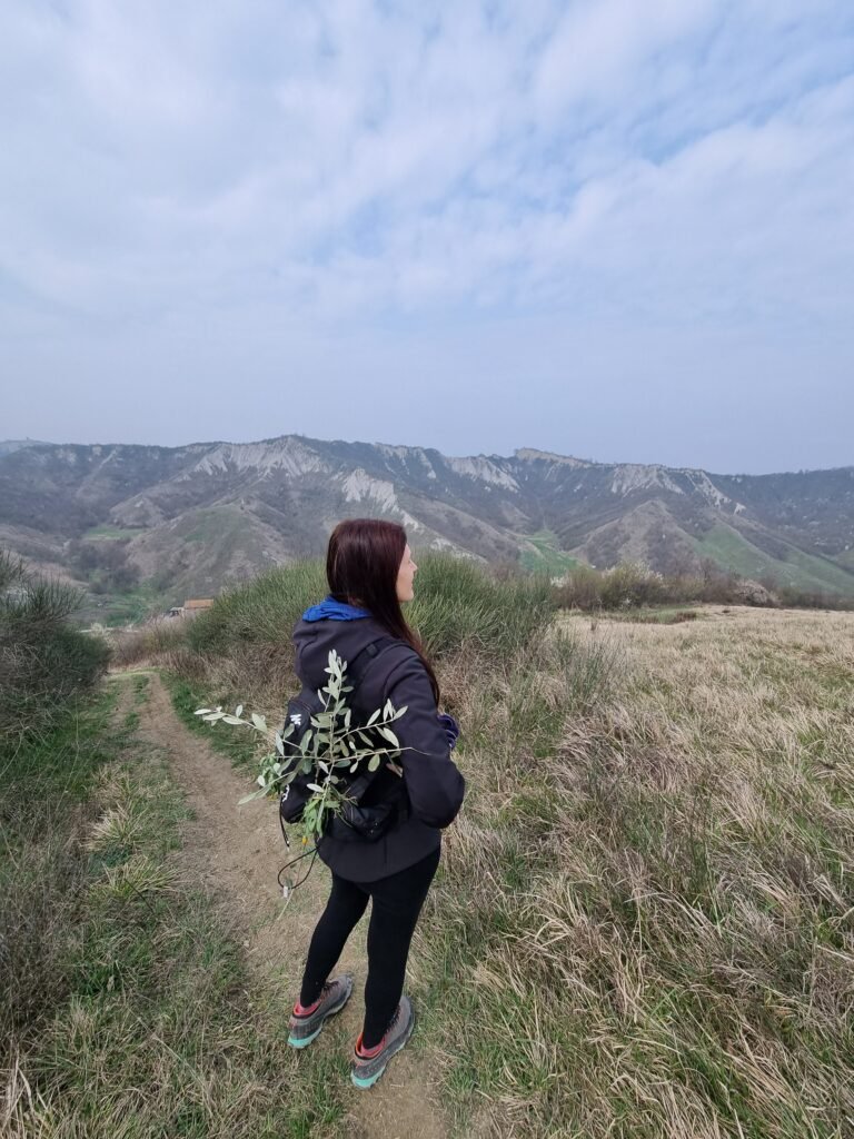 Echi di Flora Monica Marzocchi calma e presenza sentieri natura vita bio