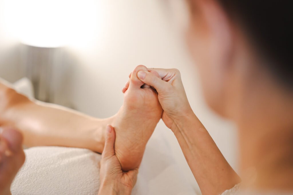 Echi di Flora benessere femminile riflessologia plantare terapie olistiche